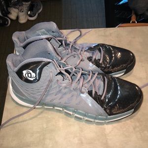 Men’s Adidas Derrick Rose Basketball Shoes Vintage